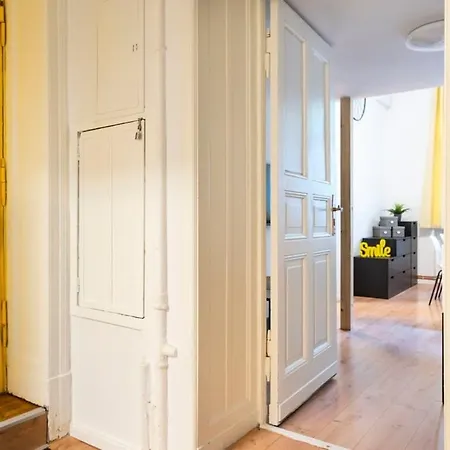 Loft Ac Selfcheckin Apartman